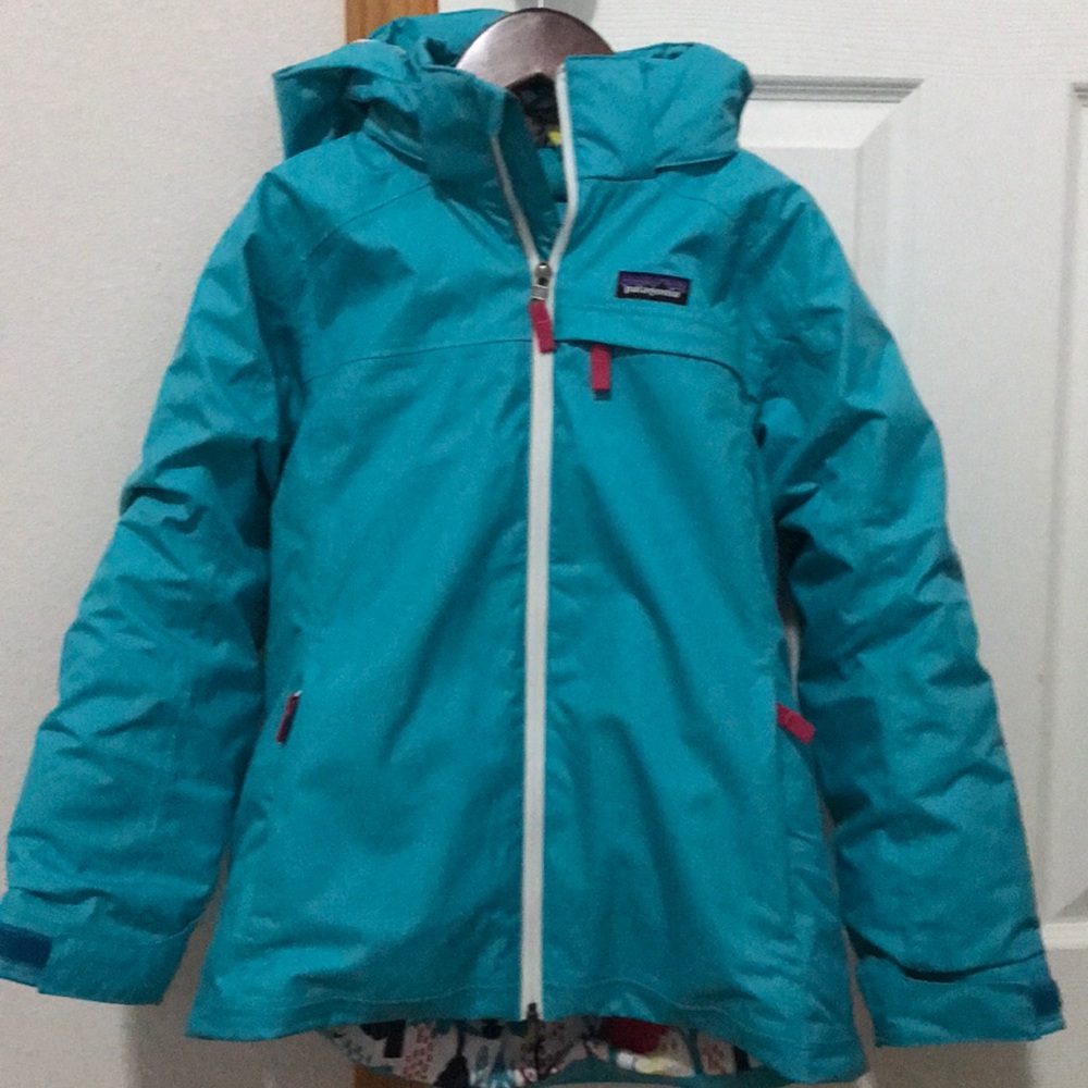 Girl’s Patagonia jacket